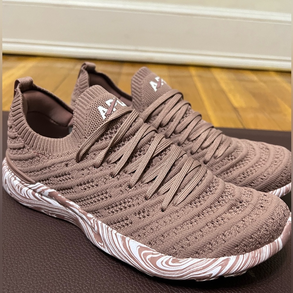 Apl Women’s Techloom Wave, Size 6.5 - image 1